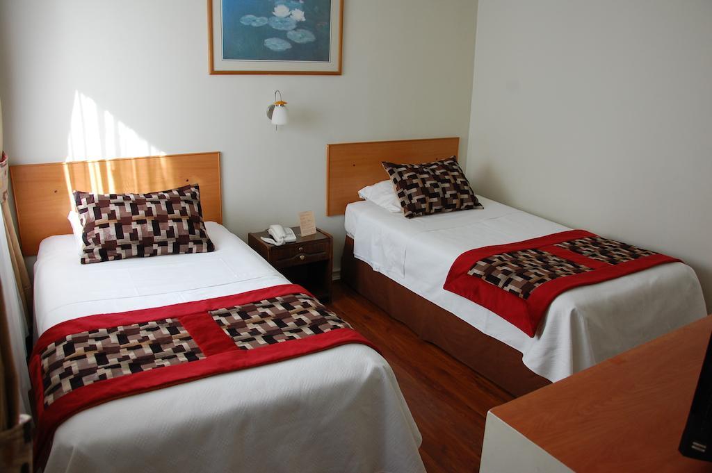 Hotel Plaza Concepción Zimmer foto
